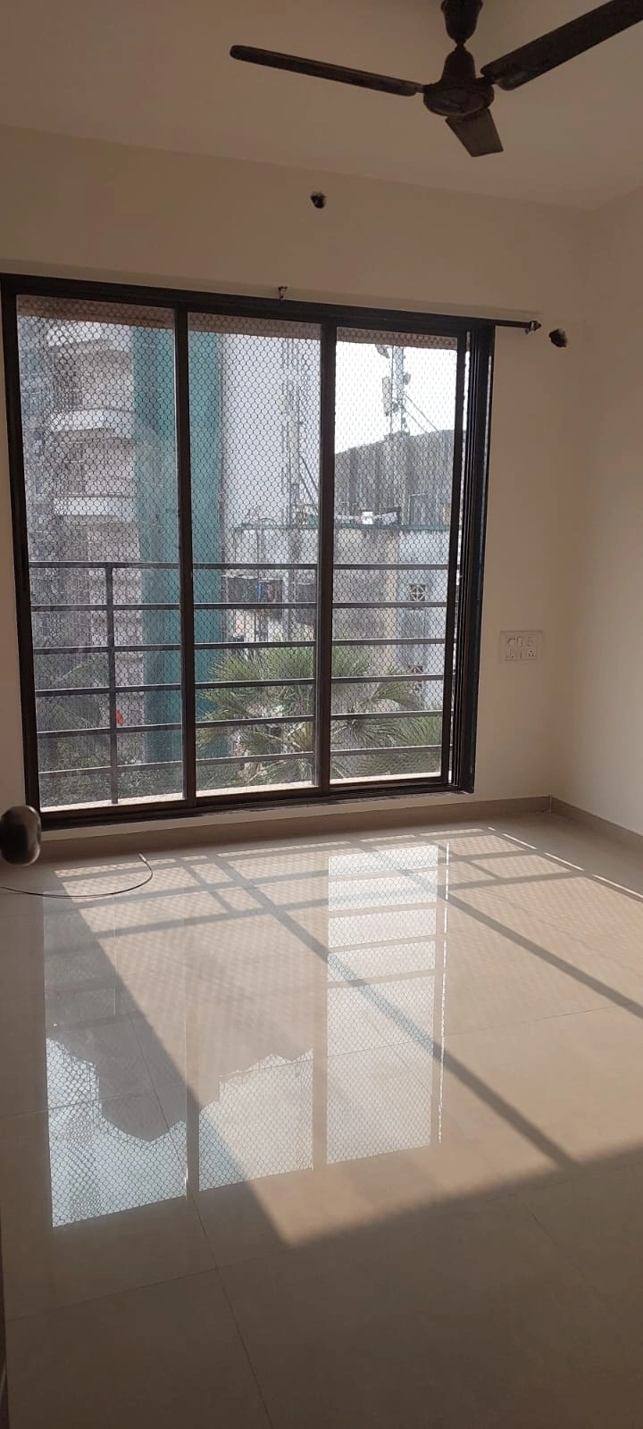 2 BHK Flat for Rent in sethia link view, Goregaon West